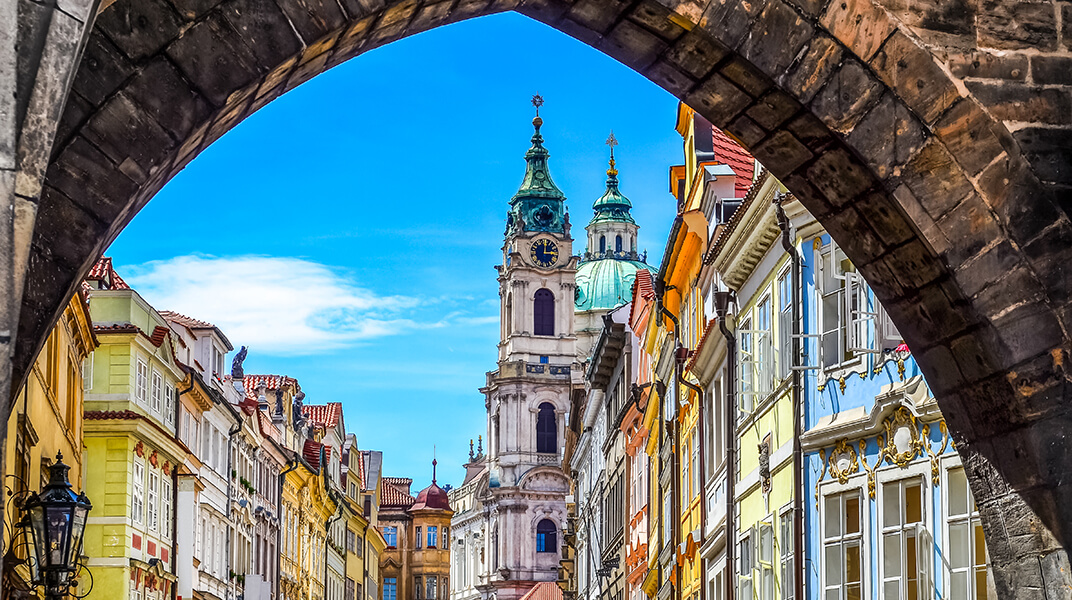 プラハ歴史地区を巡る世界遺産ツアー 旅工房