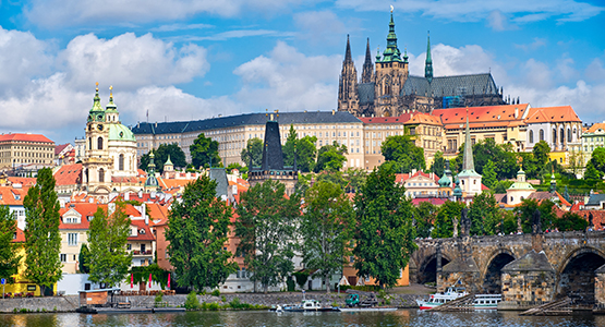 プラハ歴史地区を巡る世界遺産ツアー 旅工房